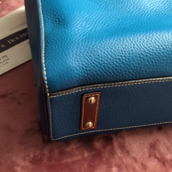 NWTs Dooney And Bourke Pebble Grain Small Ashton Tote On The Color Persian 🔵💙 - Picture 6 of 11